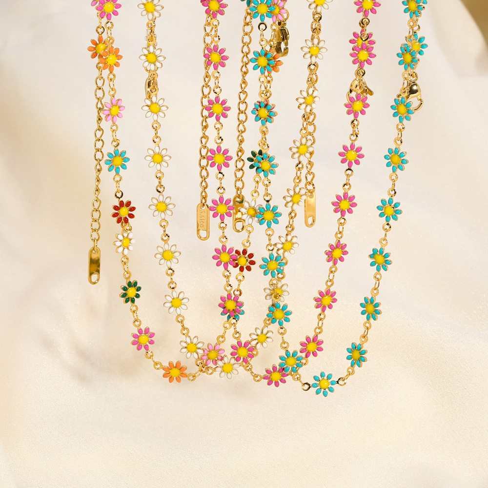 18K Gold Plated Stainless Steel Colorful Daisy Necklaces Women's Ethnic Jewelry Wholesale