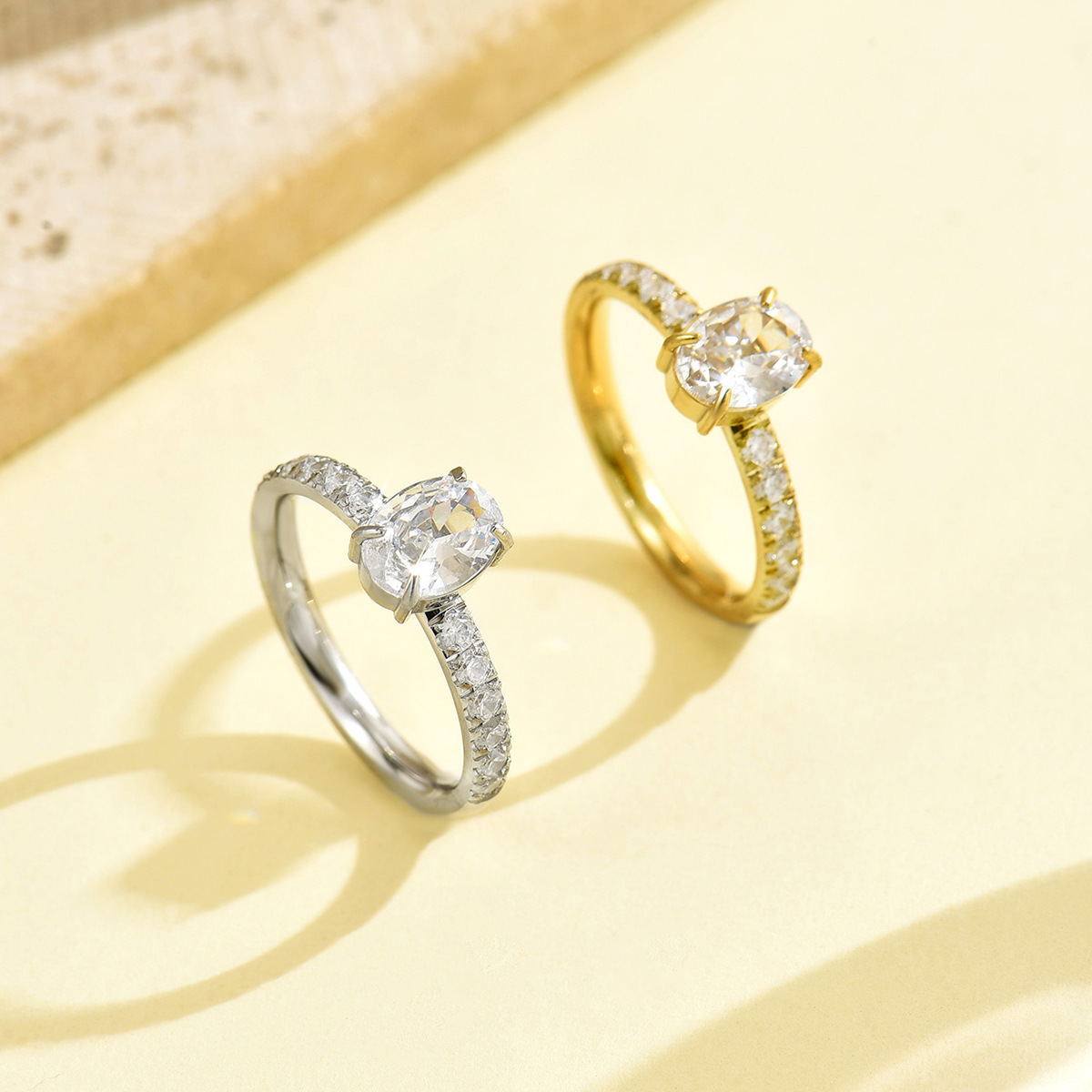 Pear Cut Diamond-Studded Stainless Steel Ring, Exquisite Jewelry Accessory for Engagement & Party