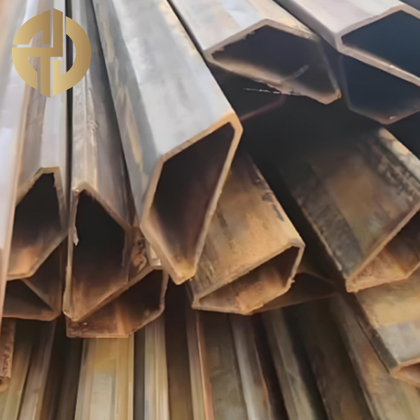Tubo de aço com formato especial