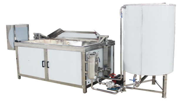 A commercial deep fryer that automatically removes slag from the electroslag furnace without causing residue