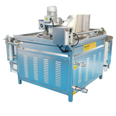 Large fully automatic deep fryer for potato chip merchants