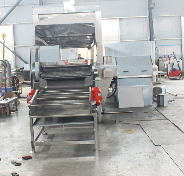 Gas-fired heating oil-frying production line, mesh belt frying machine, large-scale continuous oil-frying equipment