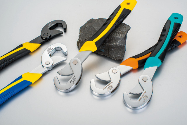 Universal Wrench With Handle,Universal Wrench With Handle,ouma