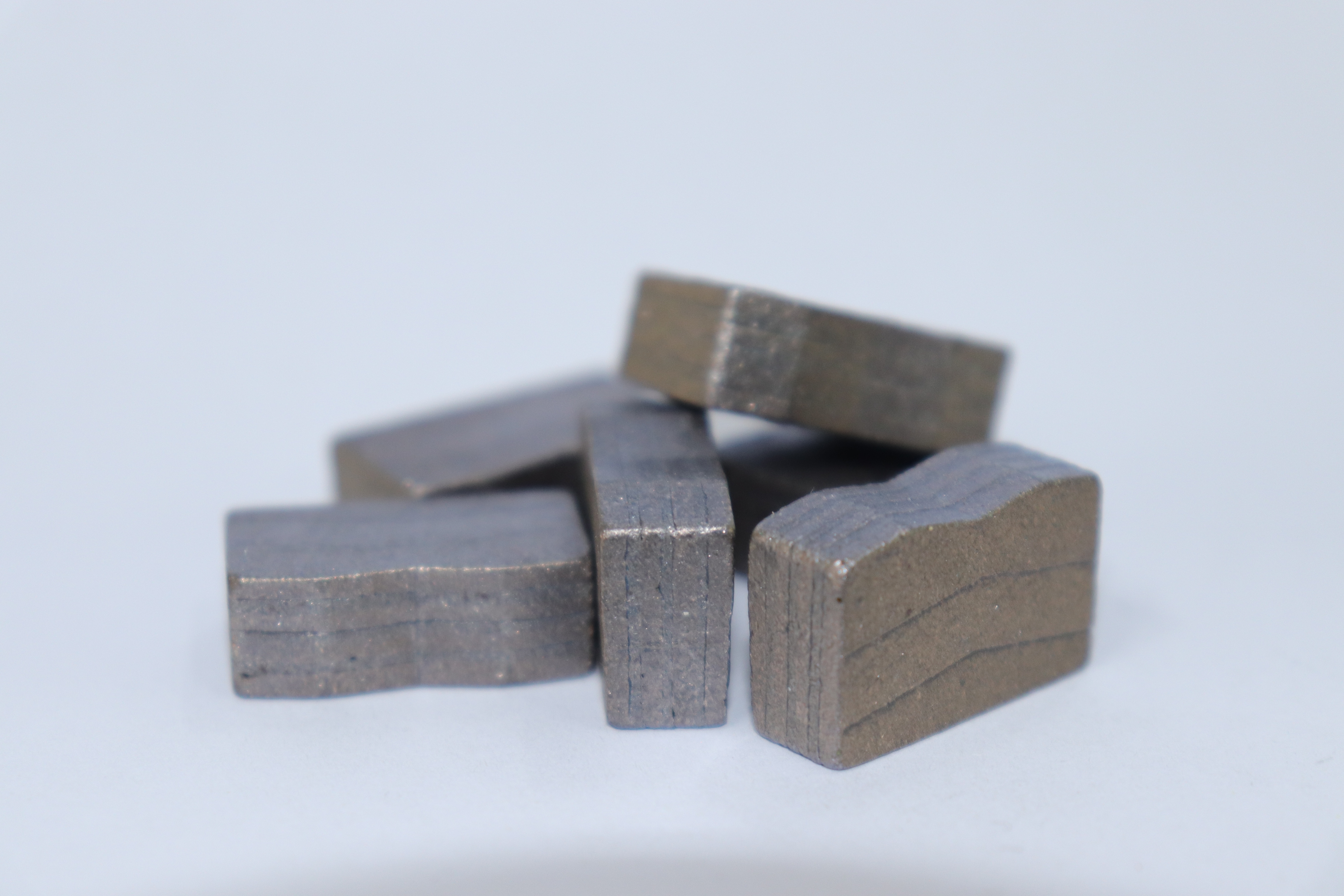 DIAMOND SEGMENTFOR MULTIBLADE