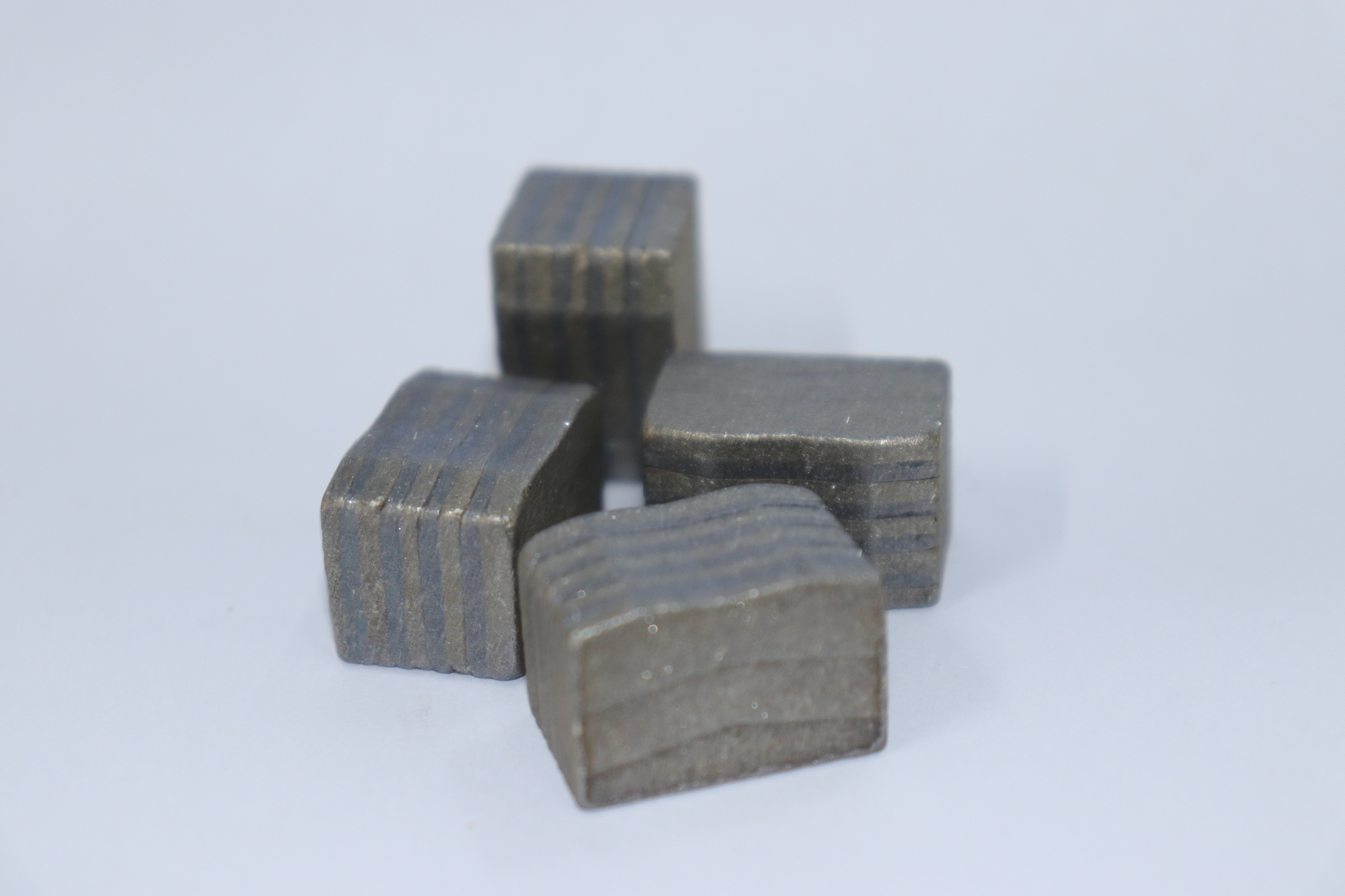 DIAMOND SEGMENT FOR QUARRYING