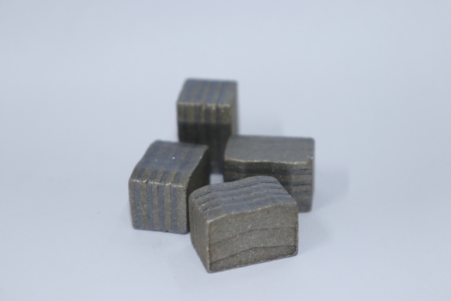 DIAMOND SEGMENT FOR QUARRYING