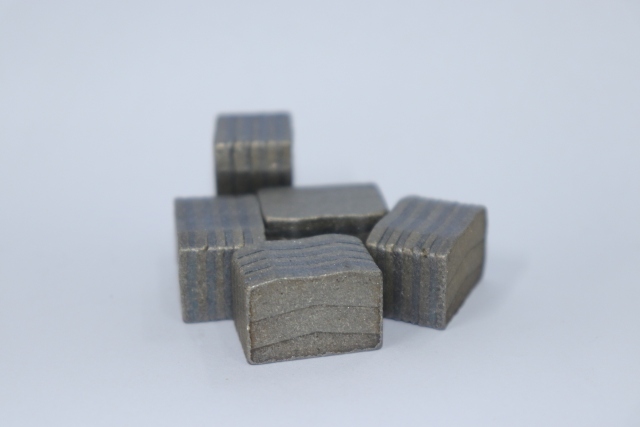 DIAMOND SEGMENT FOR QUARRYING