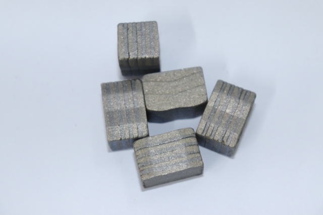 DIAMOND SEGMENT FOR QUARRYING