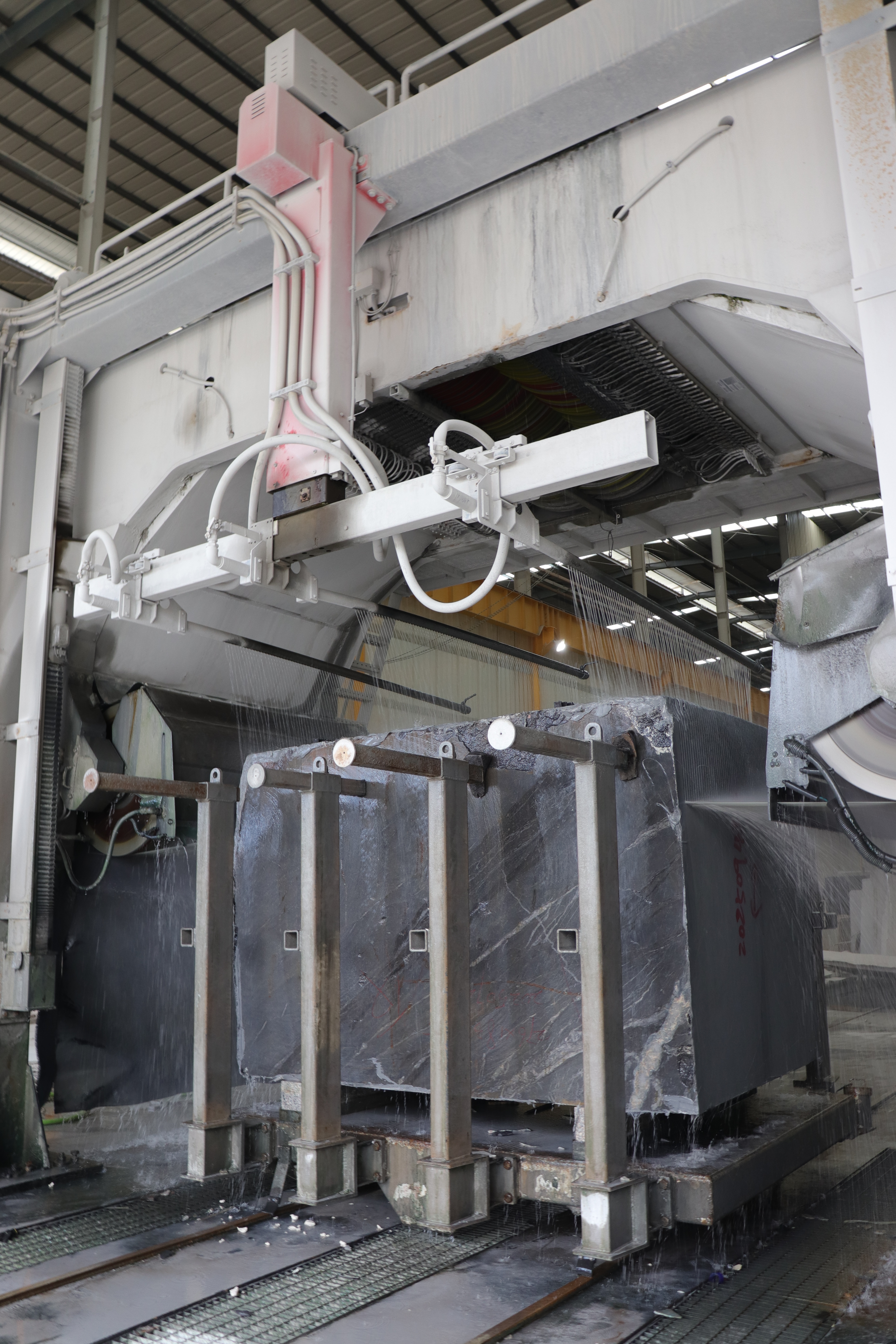 Multi-strand Wire Saw