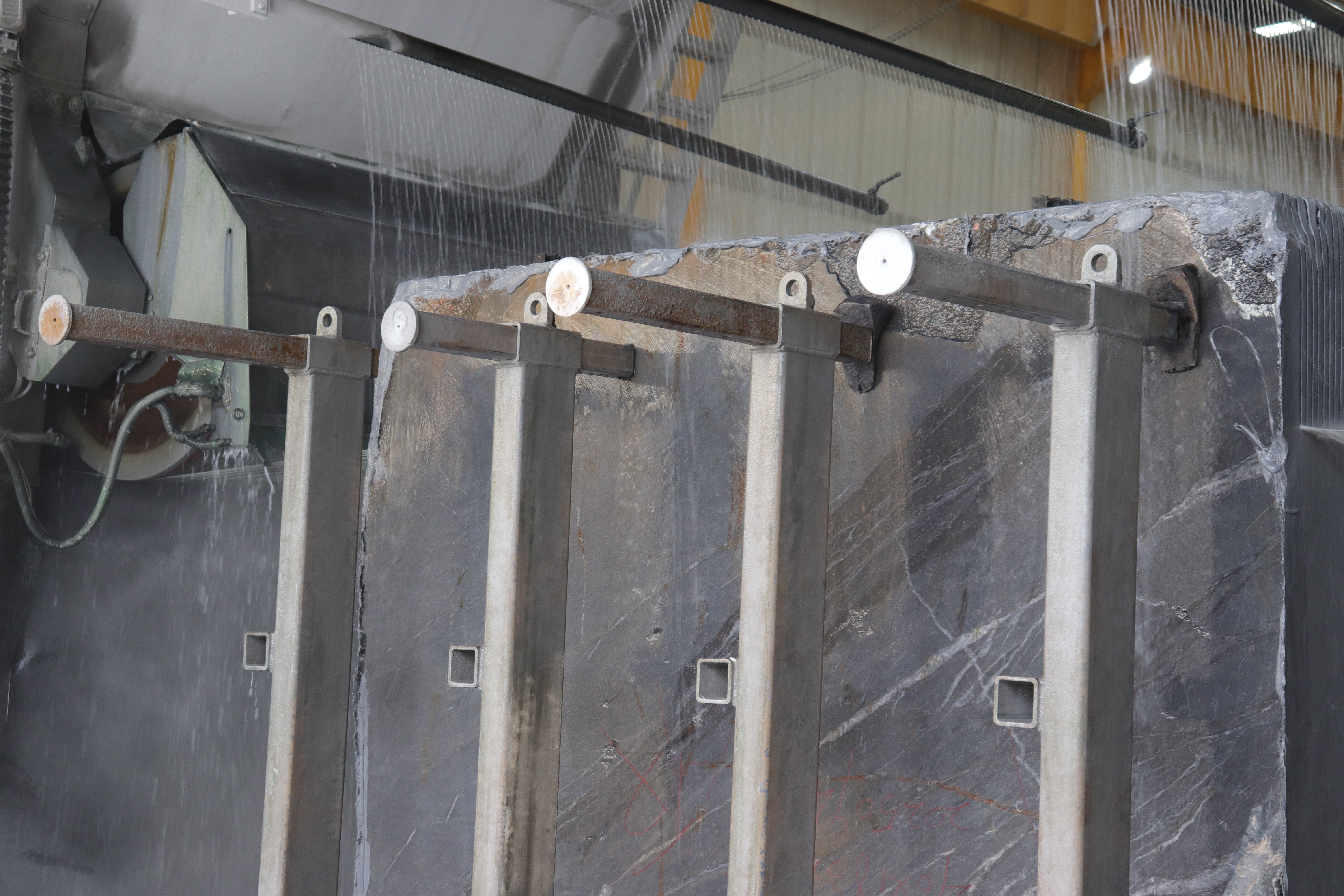 Multi-strand Wire Saw