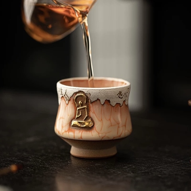 Serene tea ritual setting featuring Eartivo vessels
