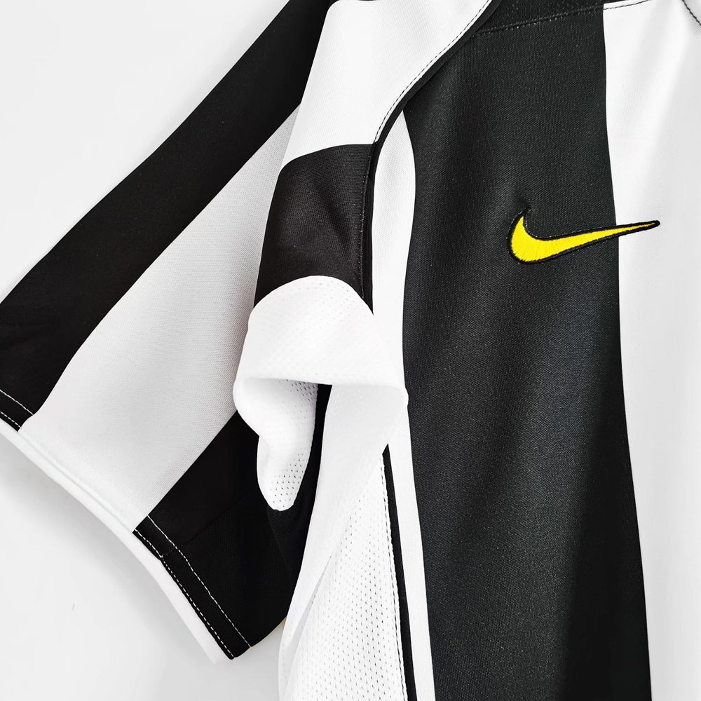 2004-05 Juventus Retro Jersey Home