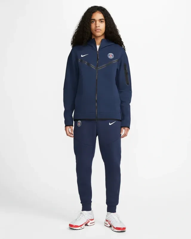 NIKE PARIS TECH MEN'S FLEECE HOODIE KIT--PSG 24-25