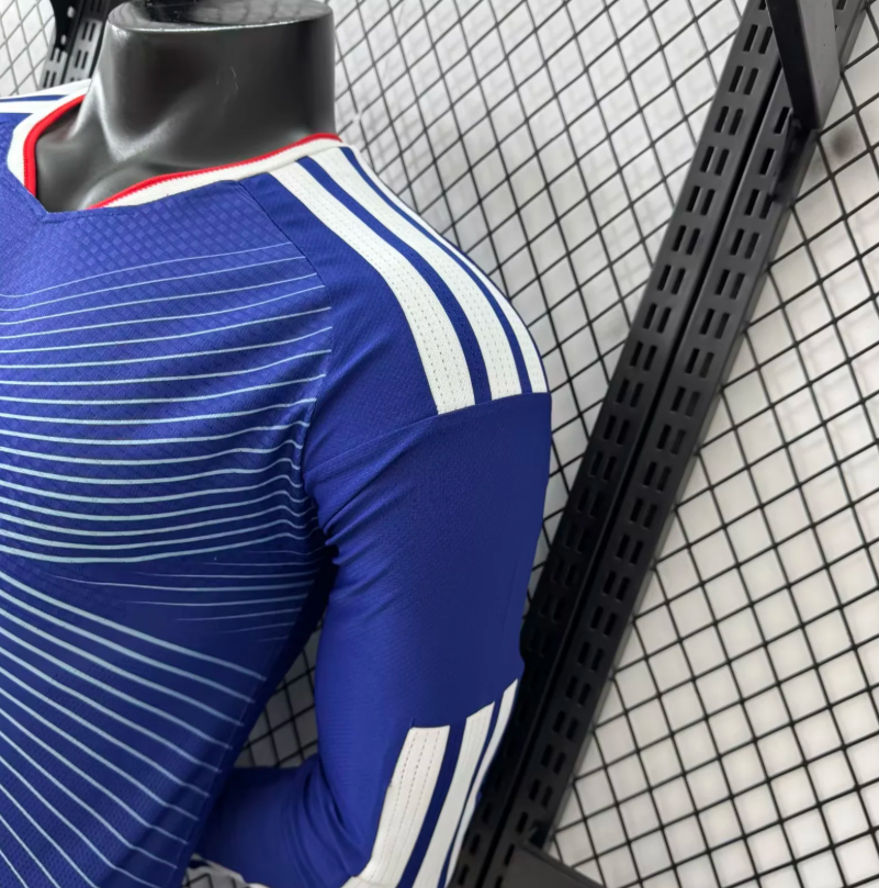 2025/2026 Long Sleeve Player Version Japan Home Football Jersey 1:1 Thai Quality