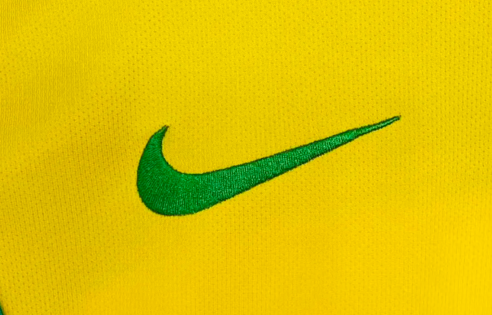 2024 Retro Long Sleeve Brazil Home Football Jersey 1:1 Thai Quality