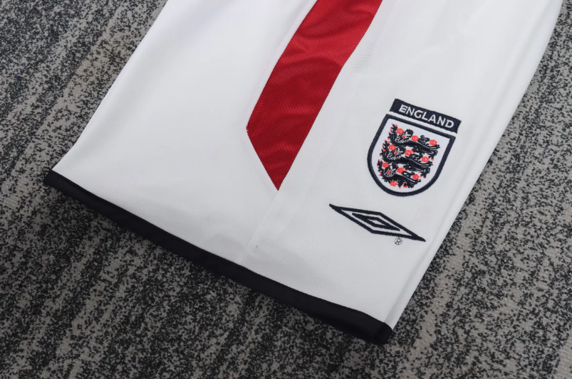 2004 Retro England Home Football Shirt 1:1 Thai Quality Kids Size