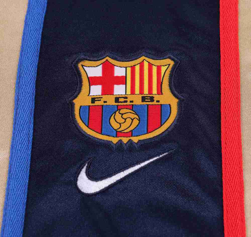 2001-2002 Retro Barcelona Away Football Shirt 1:1 Thai Quality Kids Size