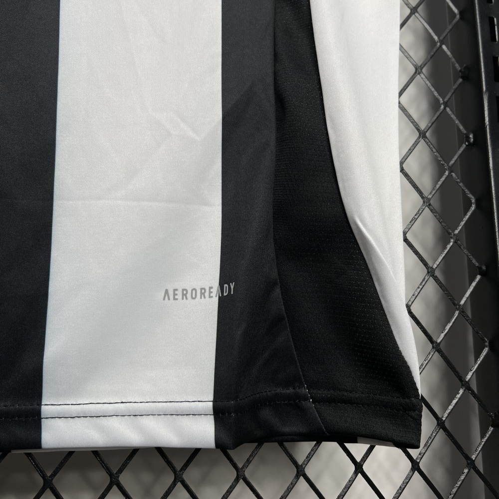 2024/2025 Newcastle United Home Soccer Jersey