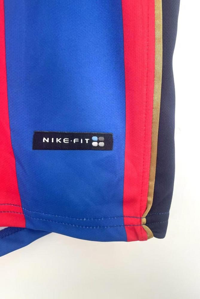 2001/2002 Retro Barcelona Home Football Shirt 1:1 Thai Quality