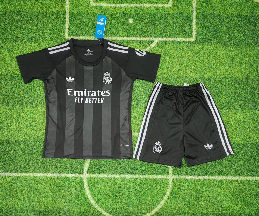 2025/2026 Real Madrid goalie Football Jersey 1:1 Thai quality Kids Size