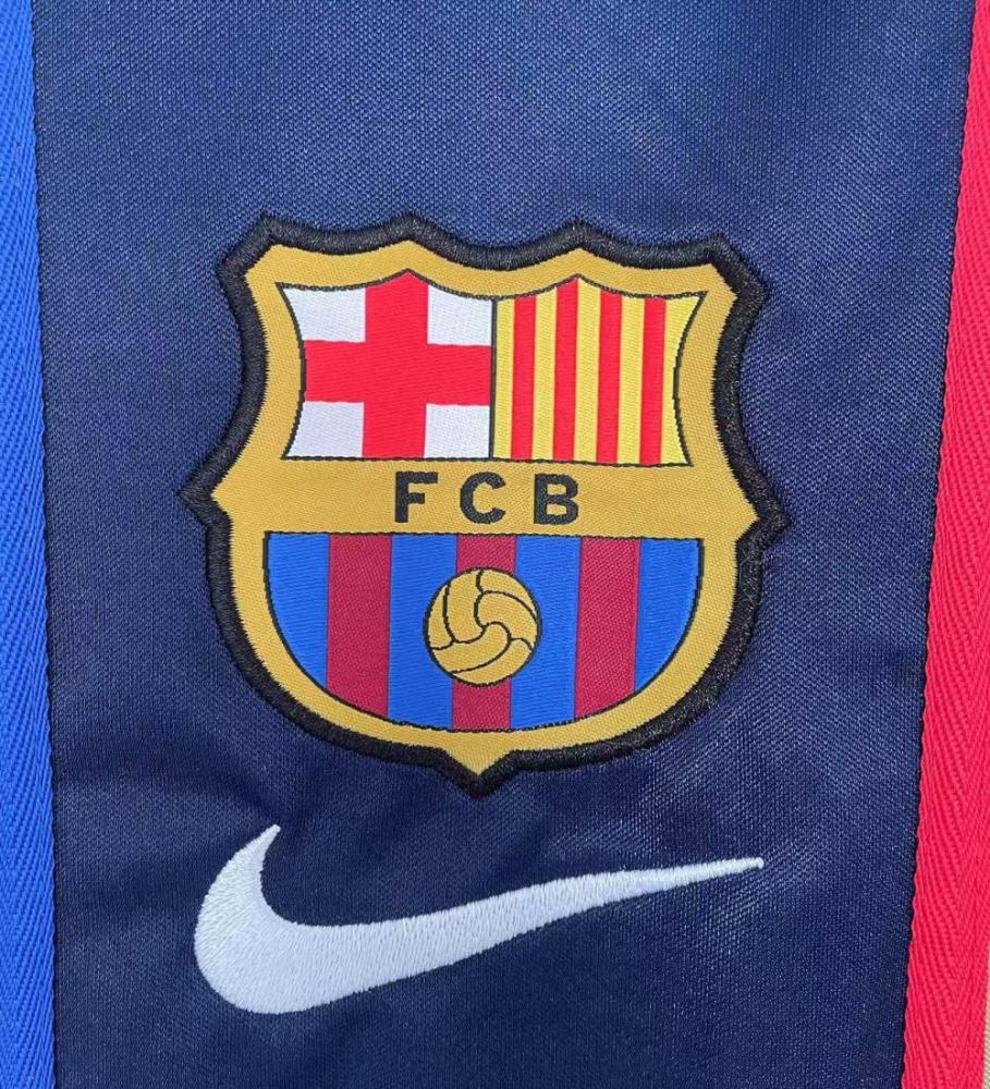 2001/2002 Retro Barcelona Away Football Shirt 1:1 Thai Quality