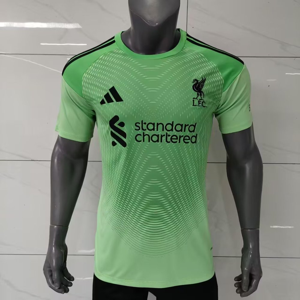 2025/2026 Player Version Liverpool Goalkeeper Green  Football Jersey 1:1 Thai quality