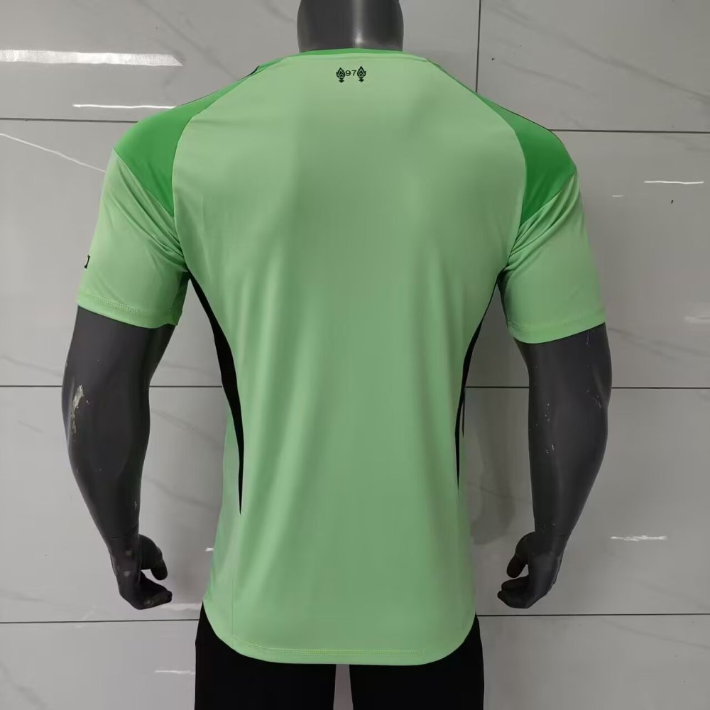 2025/2026 Player Version Liverpool Goalkeeper Green  Football Jersey 1:1 Thai quality