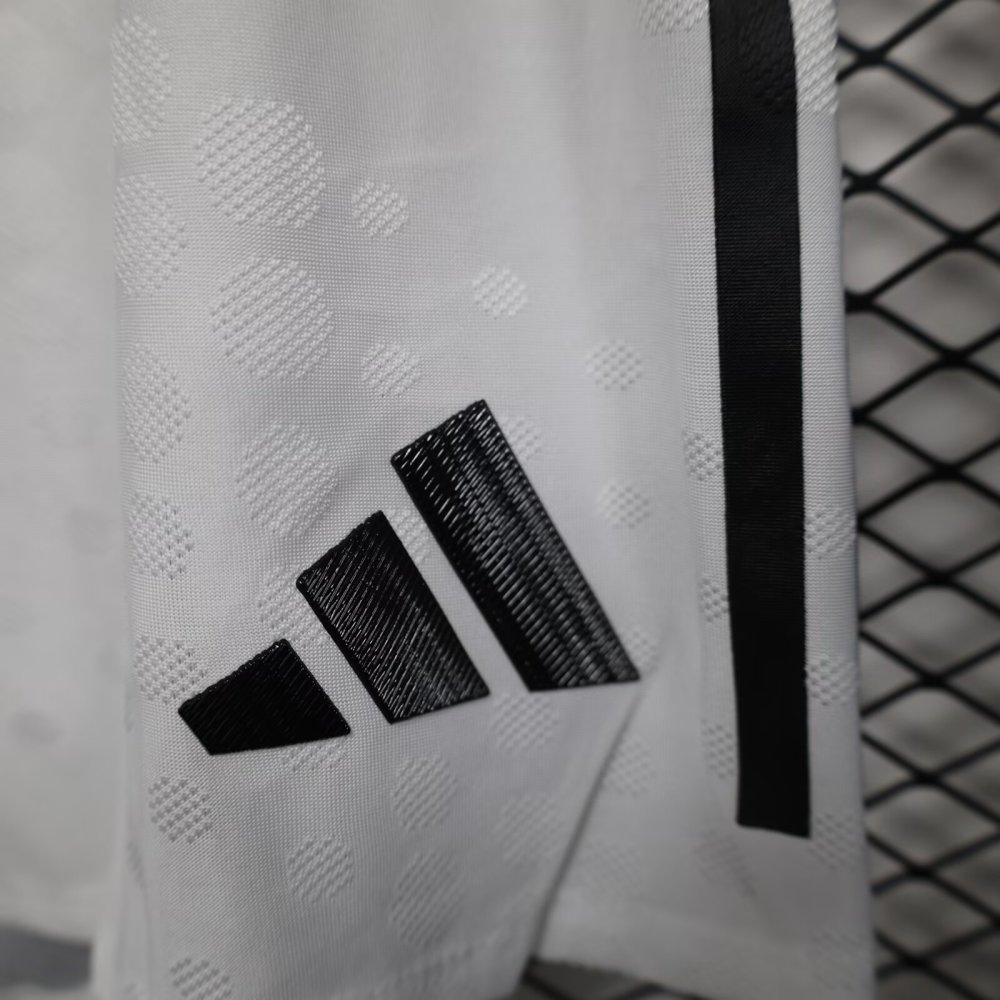2025/2026 Player Version Real Madrid Home Shorts 1:1 Thai Quality