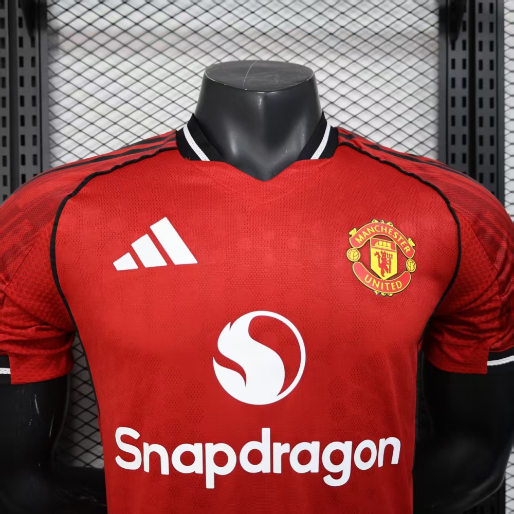 2025/2026 Player Version Manchester United Home Football Shirt 1:1 Thai Quality