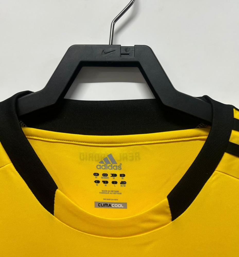2011/2012 Retro Real Madrid Goalkeeper Football Jersey 1:1 Thai Quality