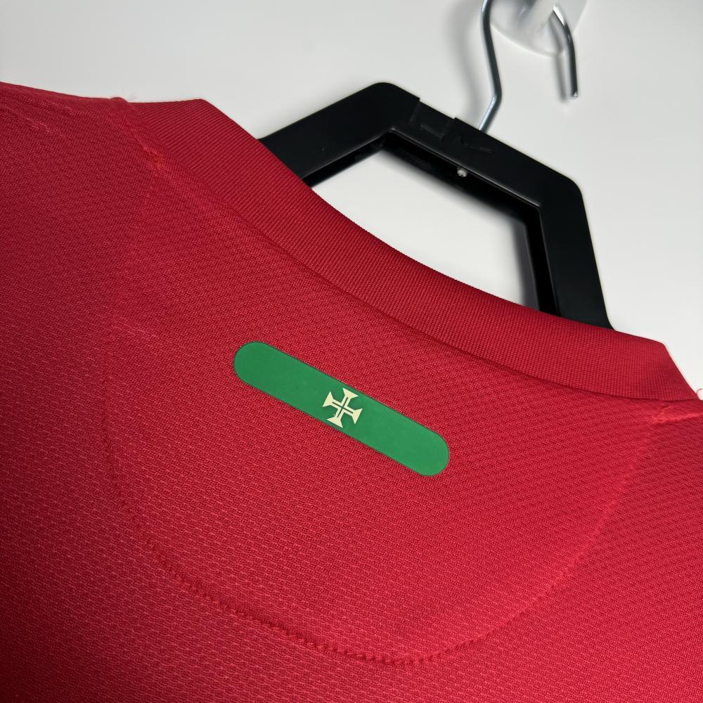 2010 Retro Portugal Home Football Shirt  1:1 Thai Quality