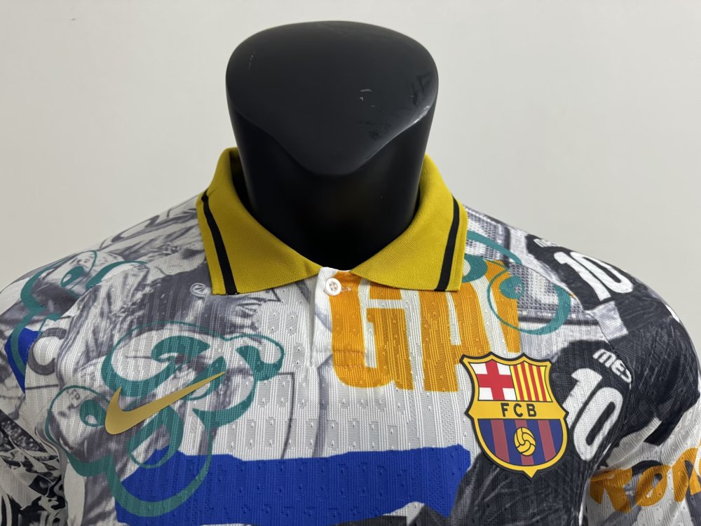 2025/2026 Player Version Barcelona Ronaldinho Co-branded version Football Jersey 1:1 Thai quality