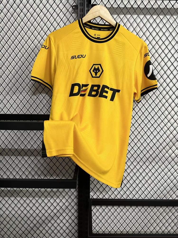 2024/2025 Wolverhampton Wanderers Home Football Shirt 1:1 Thai Quality