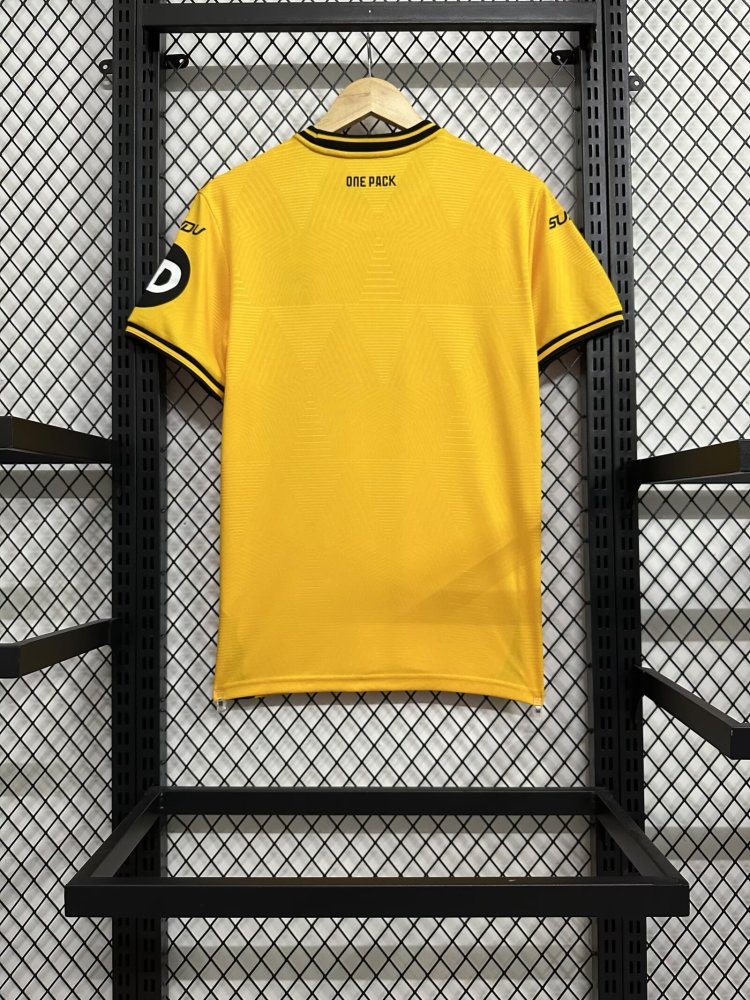 2024/2025 Wolverhampton Wanderers Home Football Shirt 1:1 Thai Quality