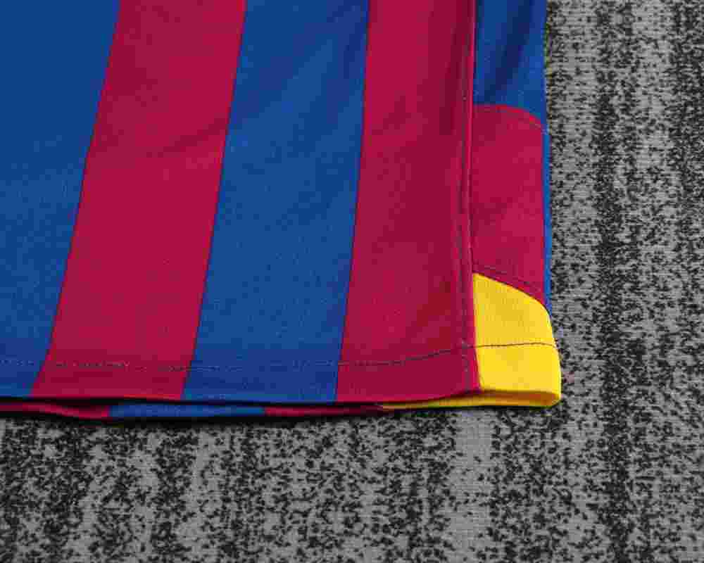 2005-2006 Retro Barcelona Home Football Shirt 1:1 Thai Quality Kids Size