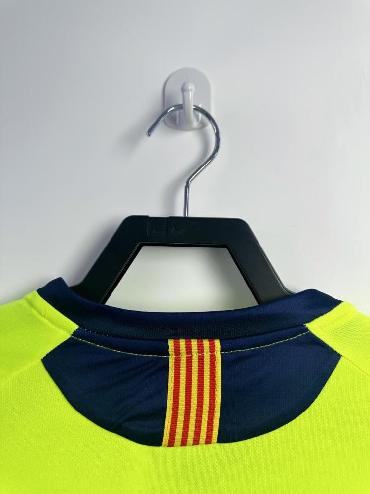 2005/2006 Retro Barcelona Away Football Jersey Long Sleeve 1:1 Thai Quality
