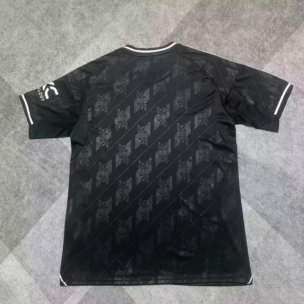 2025/2026 Manchester United Special Edition Black And White Football Jersey 1:1 Thai quality