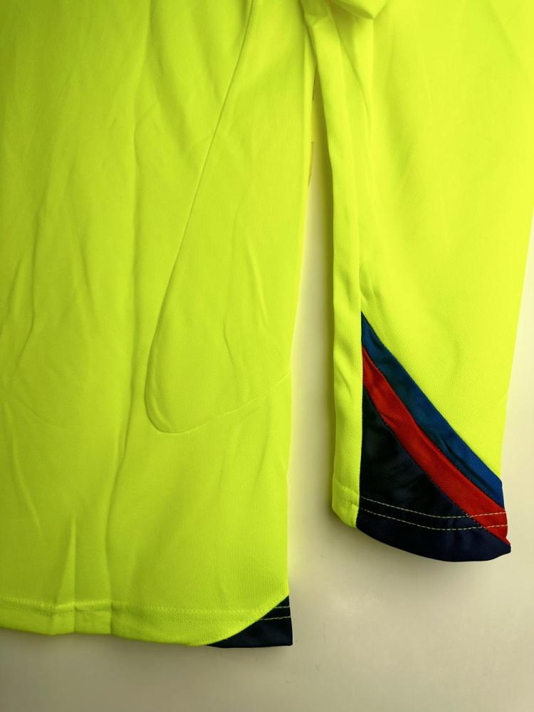 2005/2006 Retro Barcelona Away Football Jersey Long Sleeve 1:1 Thai Quality
