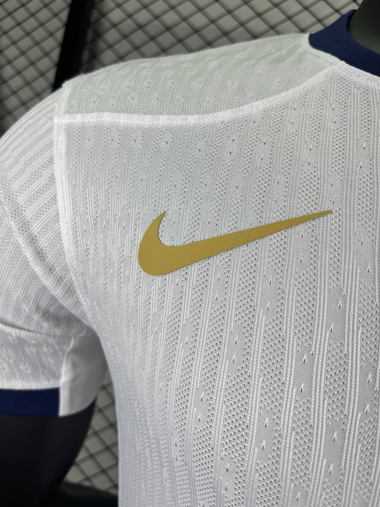 2025/2026 Player Version Barcelona White Coldplay Football Jersey 1:1 Thai quality