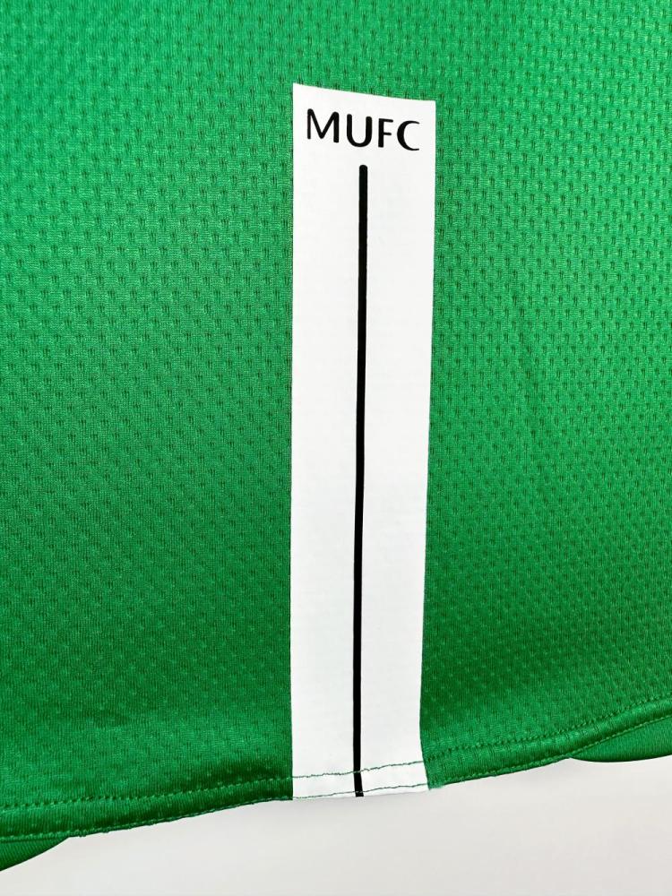 2007/2008 Retro Long Sleeve Manchester United Goalkeeper Green Football Shirt 1:1 Thai Quality