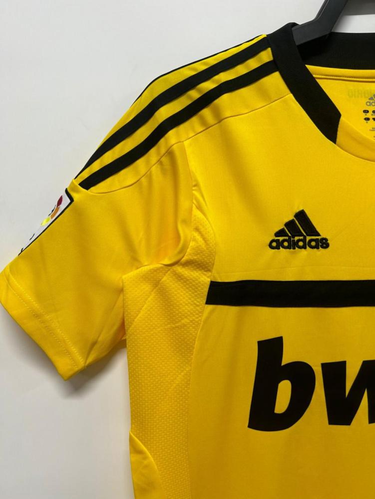2011/2012 Retro Real Madrid Goalkeeper Football Jersey 1:1 Thai Quality