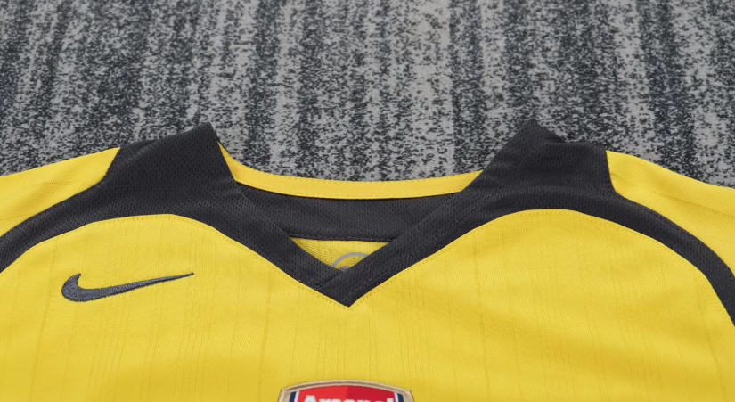 2005/2006 Retro Arsenal Away Football Shirt 1:1 Thai Quality Kids Size