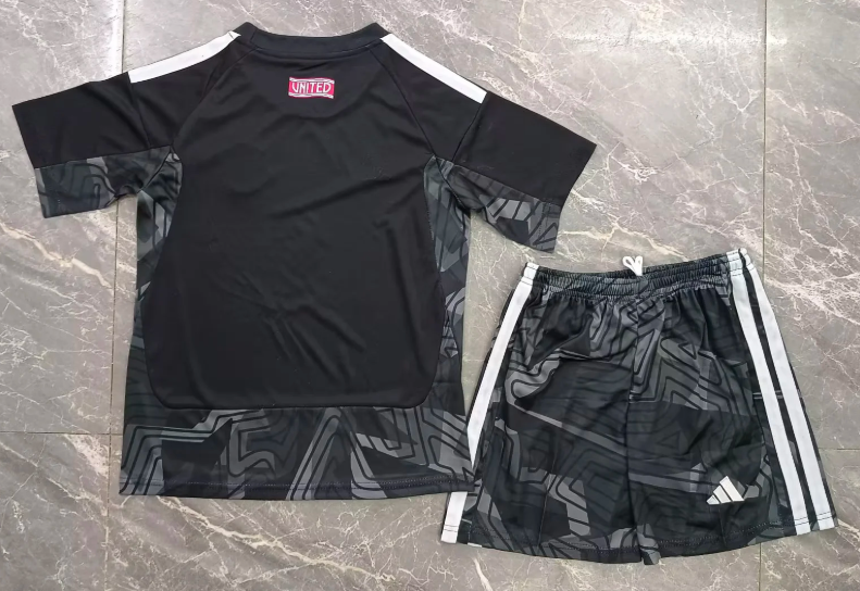 2026/2027 Manchester United Goalkeeper Football Shirt 1:1 Thai Quality Kids Size