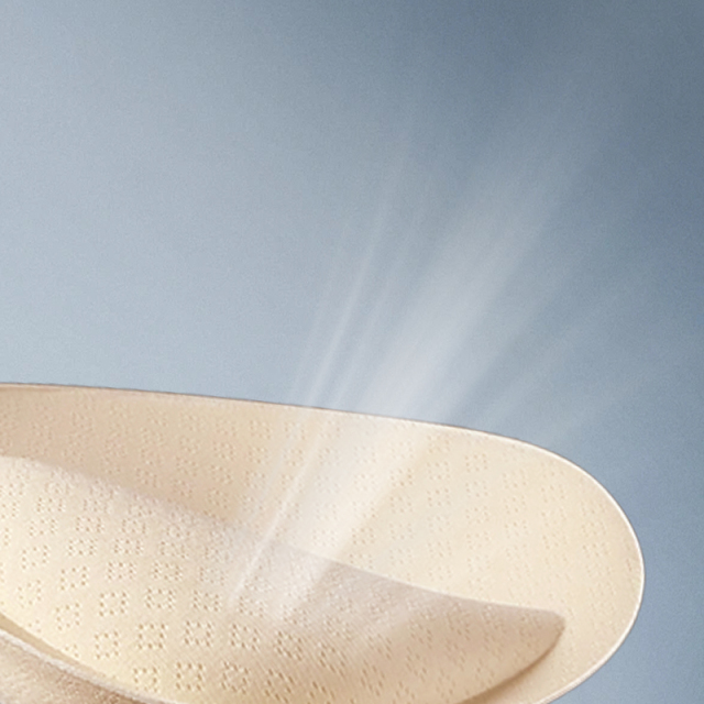 A Small Batch-produced Sponge Bra with a Thick Sponge-shaped Breast Support Pad Special Padding for Small and Flat Chests