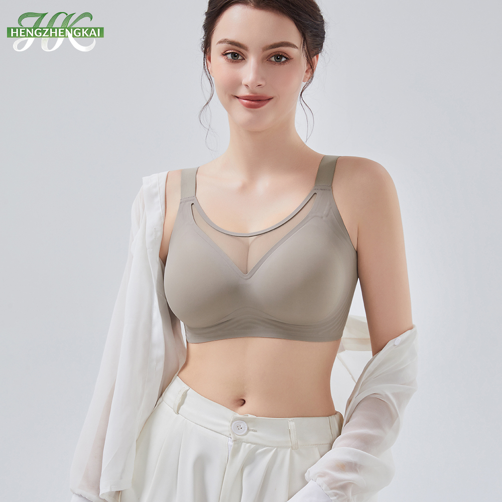 High Quality Comfortable Wireless Fixed Cups Seamless Bra Sexy Lace Deep V Neck European American Style Plus Size Bra