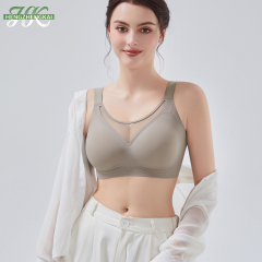 High Quality Comfortable Wireless Fixed Cups Seamless Bra Sexy Lace Deep V Neck European American Style Plus Size Bra