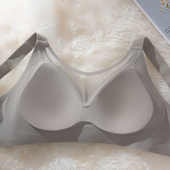 High Quality Comfortable Wireless Fixed Cups Seamless Bra Sexy Lace Deep V Neck European American Style Plus Size Bra