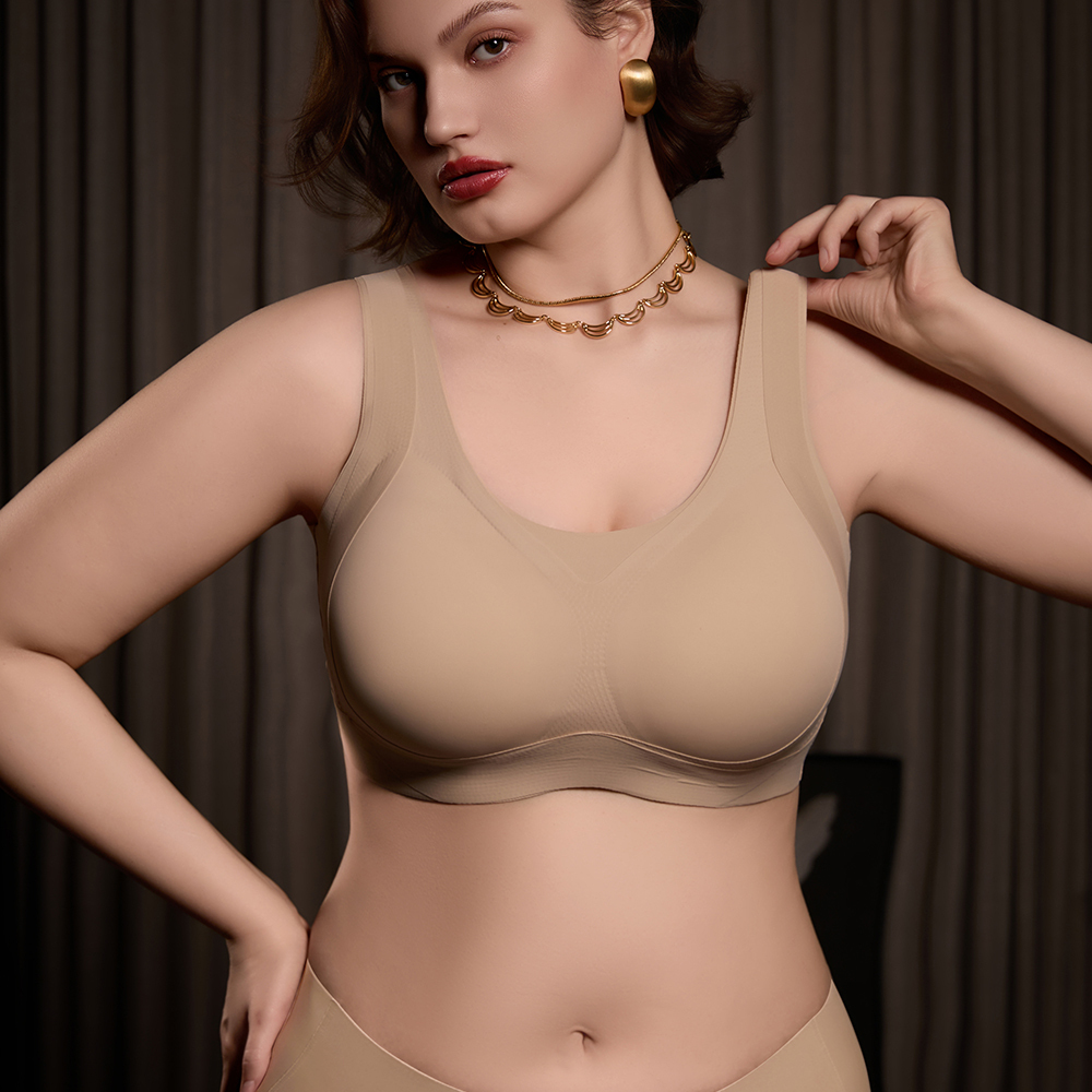 New Arrival Comfortable Push up Tank Top Style Wireless Womens Bra OEM ODM Fixed Cups Seamless U Back Plus Size Bra