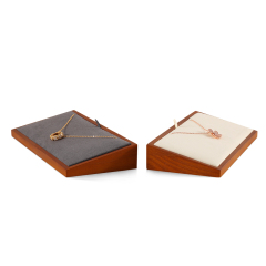 Yinbeini Elegant Natural Wood Jewelry Display Kit for Necklace Suitable for Retail Counter Window Showcase SM060