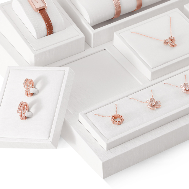 Yinbeini PU Leather Ring Necklace Earrings Bracelet Storage Stand Creamy White Jewel Display Set Watch Organizer Jeweler Counter TT005